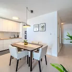 Zest דירה