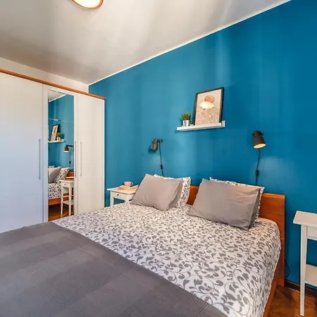 Zest Apartment *