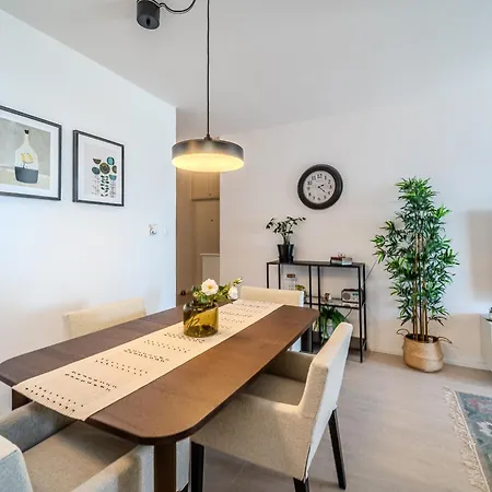 Apartment Zest